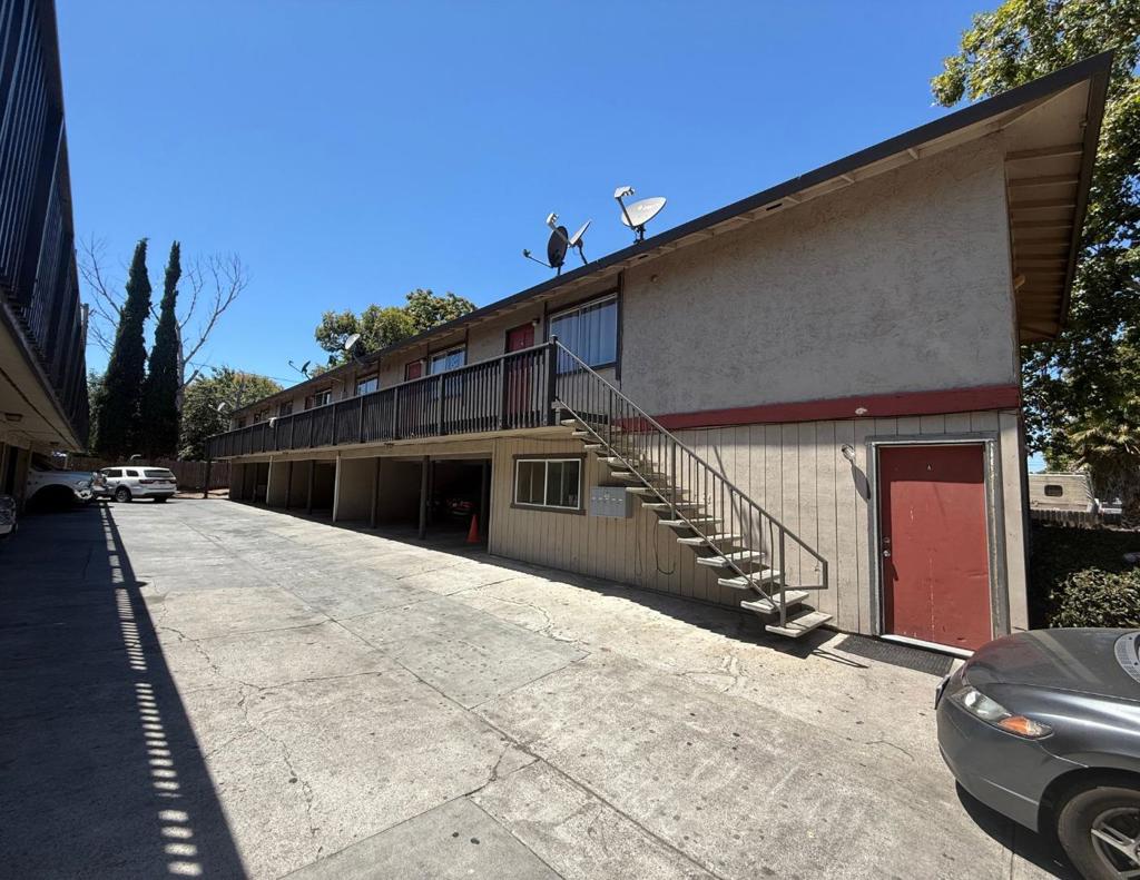 71317151 Church Street