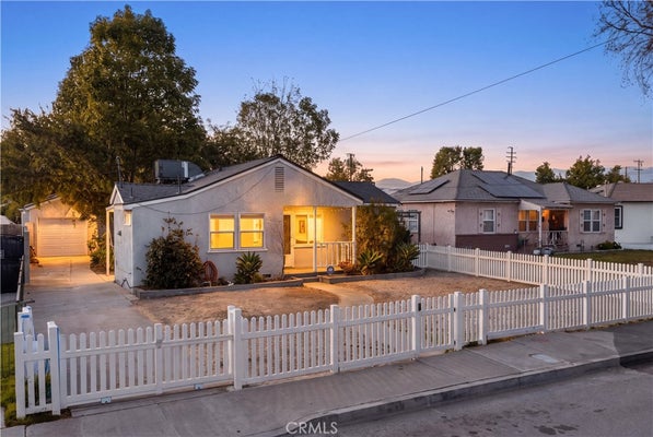1617 N GORDON CT, POMONA, CA 91768 - Image 2f9775f4f19c8b3411c2ff242a5bfa11/1895741441
