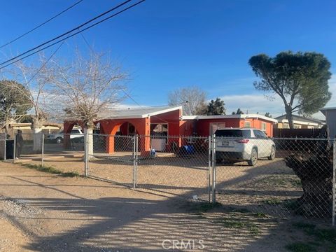15823 Walnut Hesperia CA 92345