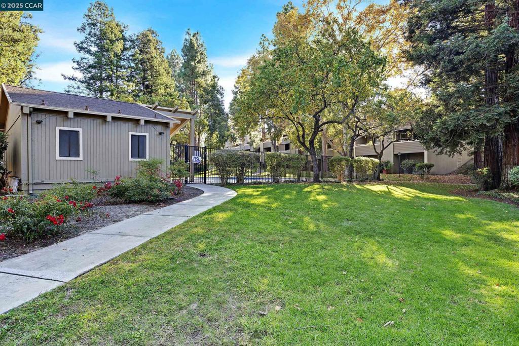 EASTGATE - Residential