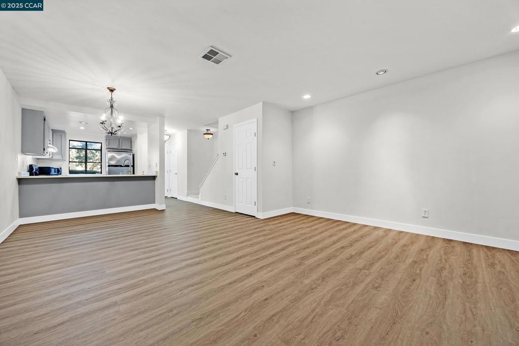 EASTGATE - Residential