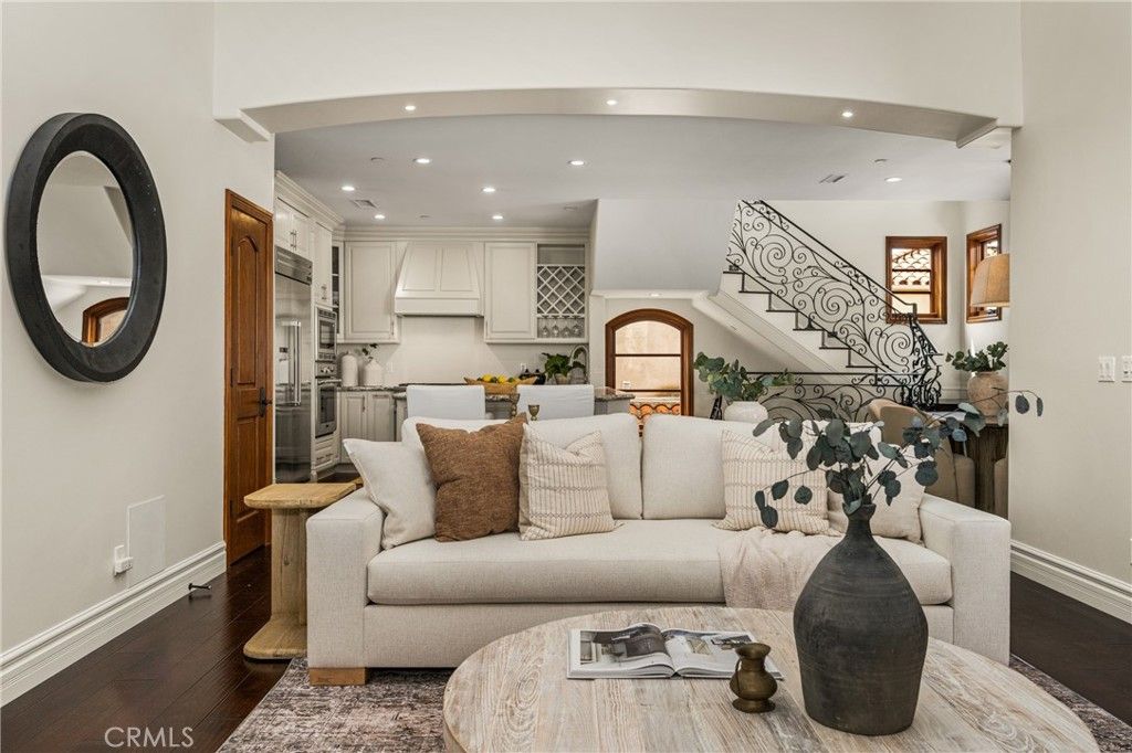 Photo of 604 Marigold Avenue, Corona Del Mar, CA 92625 (MLS # NP26071308)