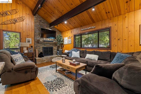 Photo of 24213 Paipu Rd RD, Mi Wuk Village, CA 95346 (MLS # 41152513)