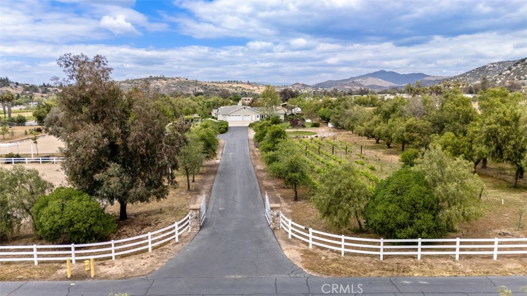 820 Santa Fe Highlands Dr