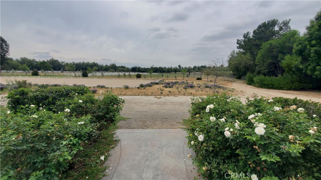 820 Santa Fe Highlands Dr