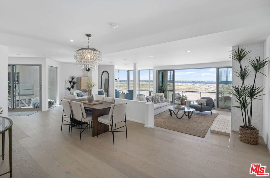 5205 Ocean Front Walk 201