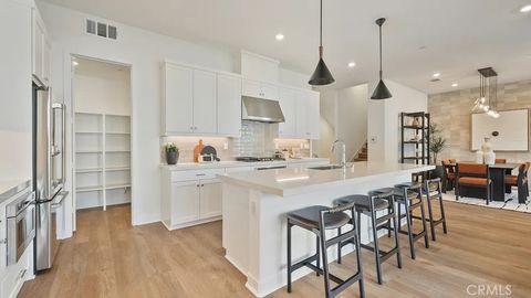 945 Walnut Terrace Montebello CA 90640