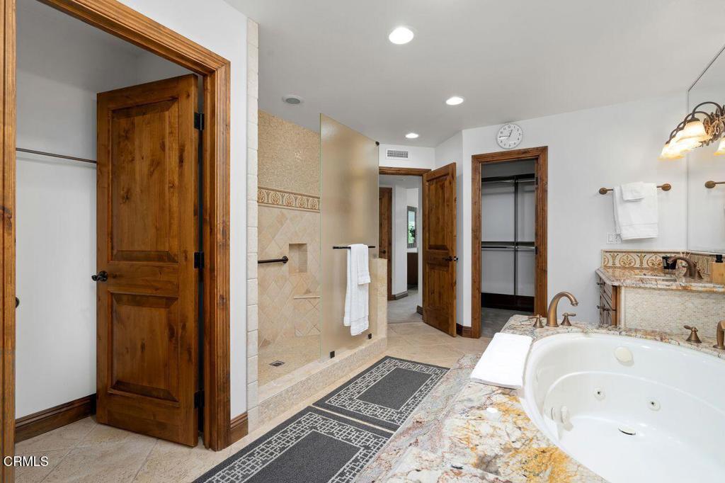 Westlake Island-711 - Residential
