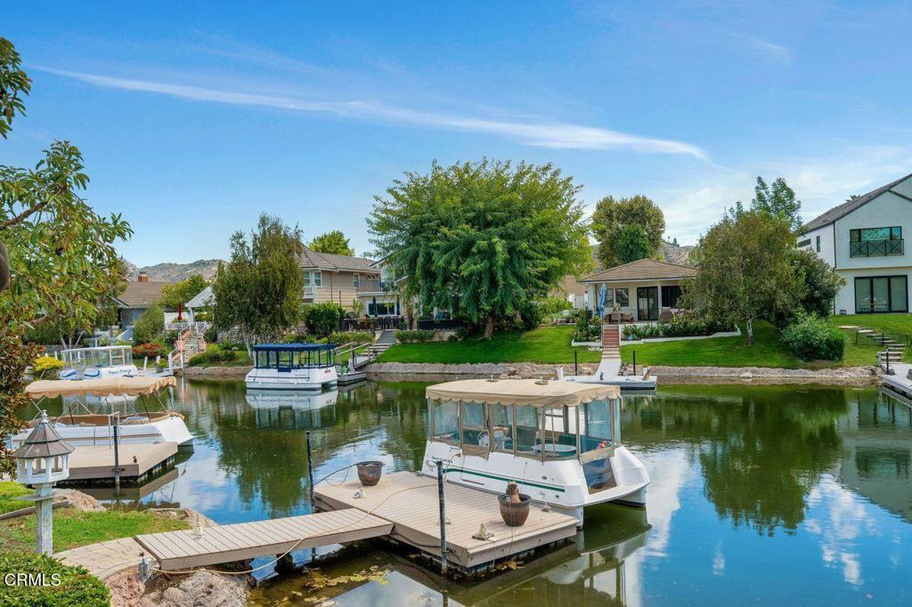 Westlake Island-711 - Residential