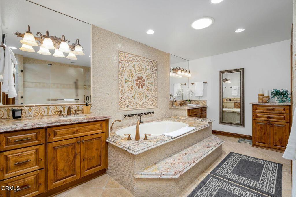Westlake Island-711 - Residential