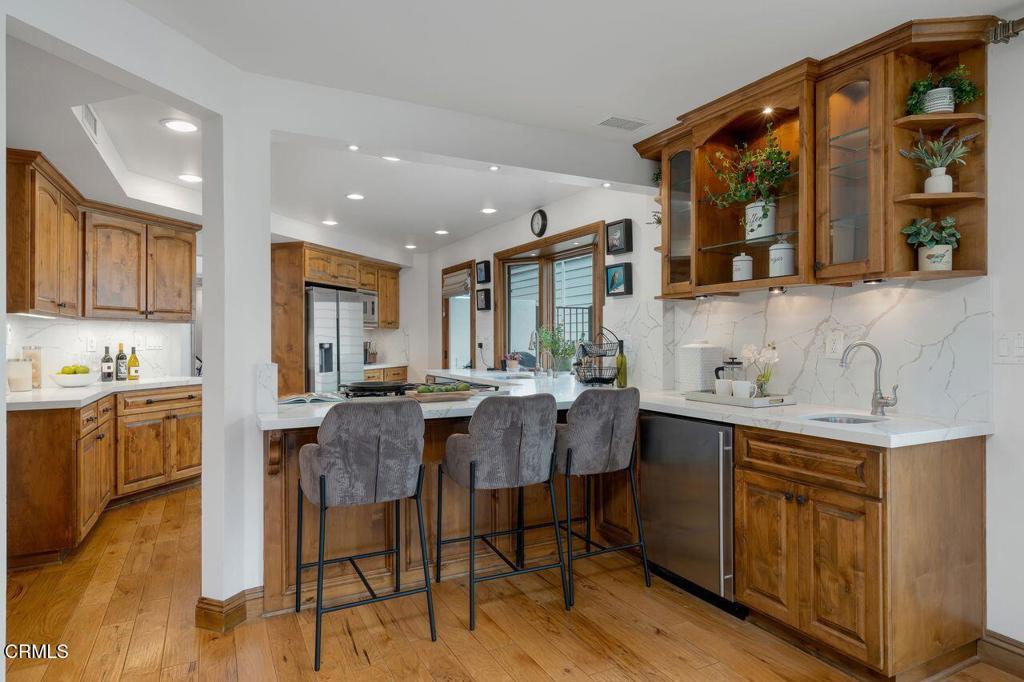 Westlake Island-711 - Residential