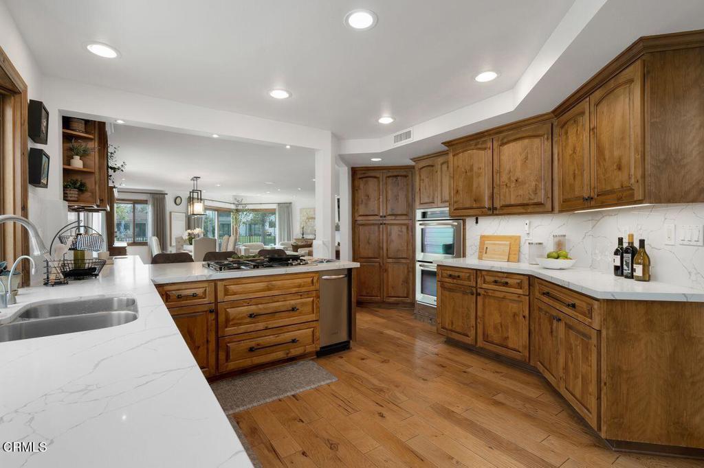 Westlake Island-711 - Residential