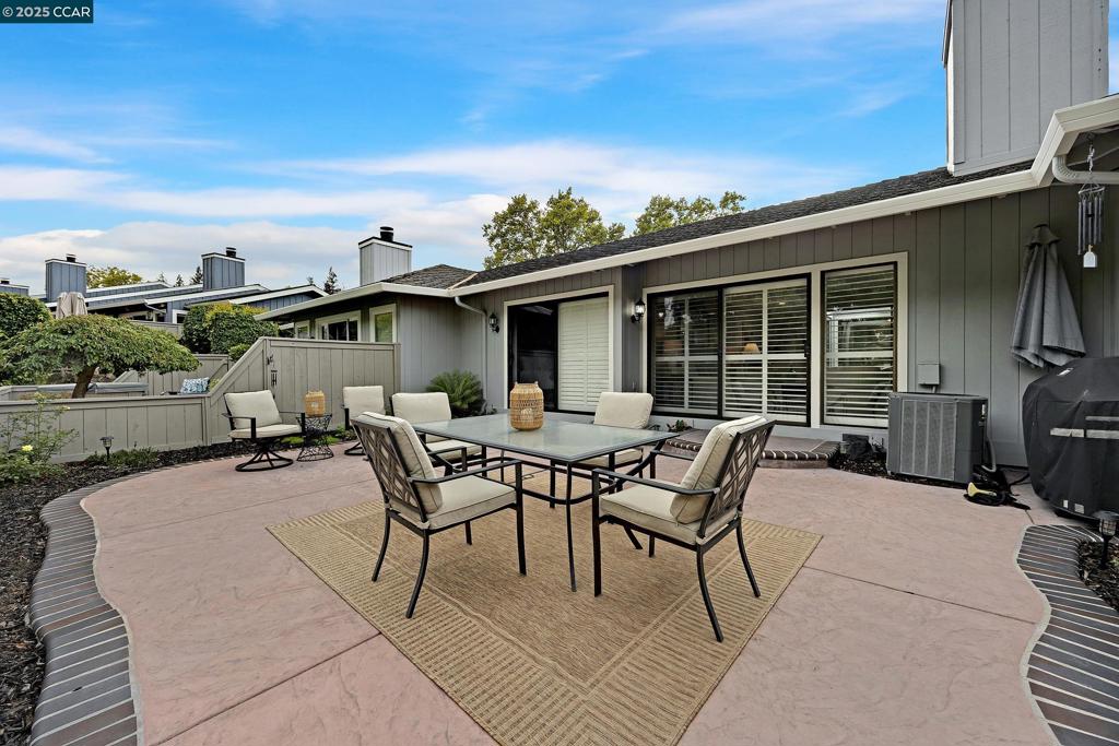CROW CANYON C.C. - Residential
