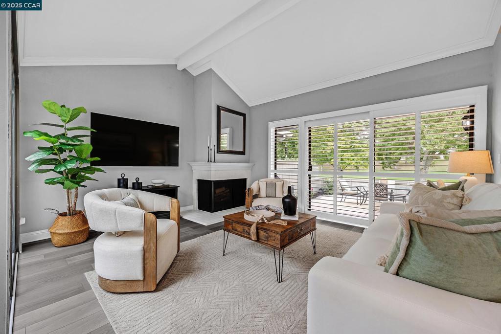 CROW CANYON C.C. - Residential