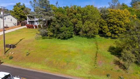 Photo of 16366 Conestoga Road, Hidden Valley Lake, CA 95467 (MLS # LC25139847)