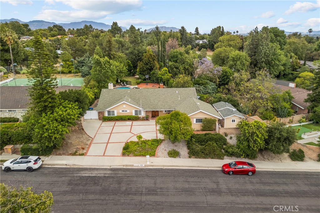 12252 Kenny Drive