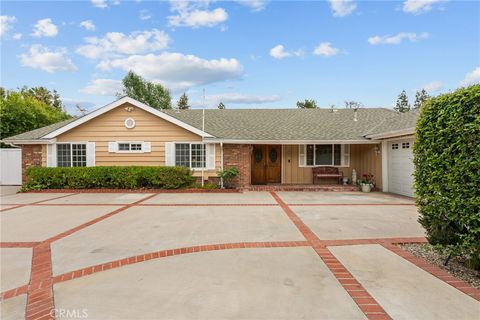 Photo of 12252 Kenny Drive DR, Granada Hills, CA 91344 (MLS # SR26098400)