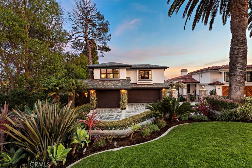2907 Cliff Drive