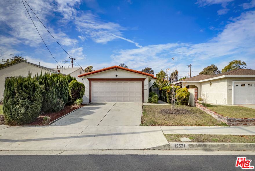 Best price per square foot in Hawthorne.   Late mid-century with substantial common spaces, ideal for large-scale entertaining, indoor bowling, gatherers o' stuff; or, bananas family life.  Three certifiable bedrooms, two baths (one attached), separate laundry room, and storage galorage.  Squeaky clean; brighter than bright.  Last call for Hawthorne.  All ashore who's going to shore.  Best of all--ain't a flip!