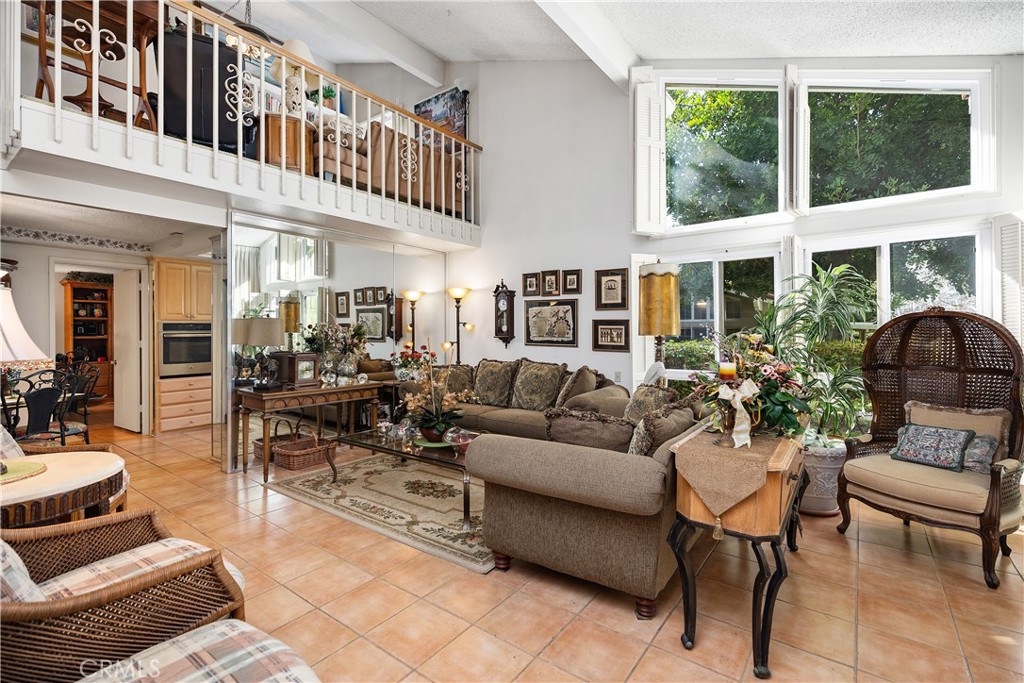 616 Avenida Sevilla D