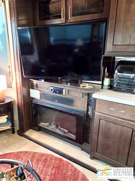 Desert Shadows Rv Re - Land