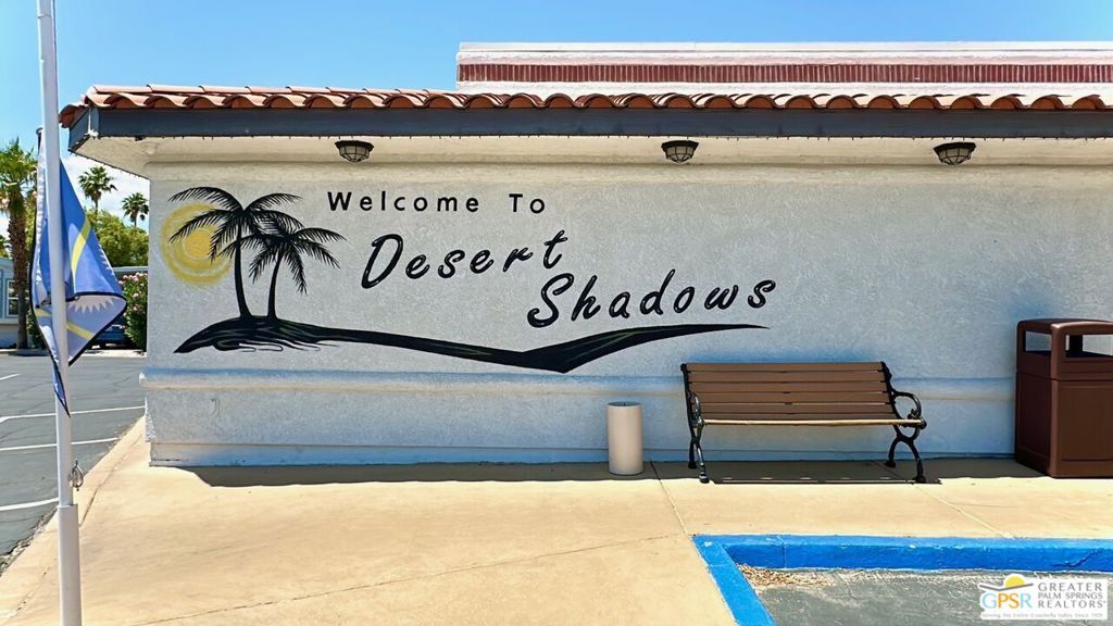 Desert Shadows Rv Re - Land