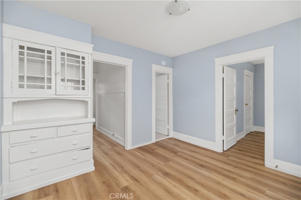 1070 N Loma Vista Drive