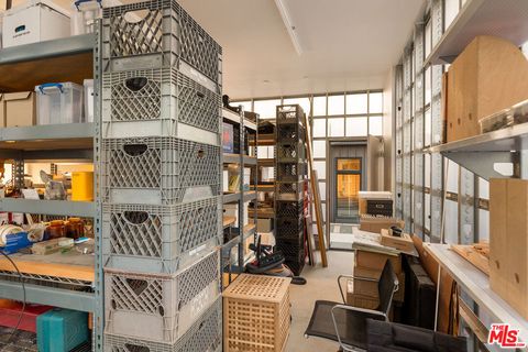 Tiny photo for 161 N Garden Street, Ventura, CA 93001 (MLS # 25629311)