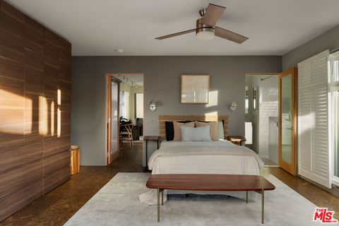 Tiny photo for 161 N Garden Street, Ventura, CA 93001 (MLS # 25629311)