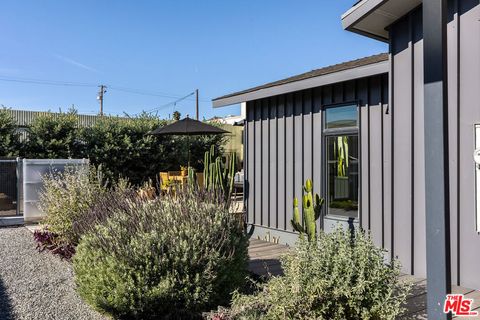 Tiny photo for 161 N Garden Street, Ventura, CA 93001 (MLS # 25629311)