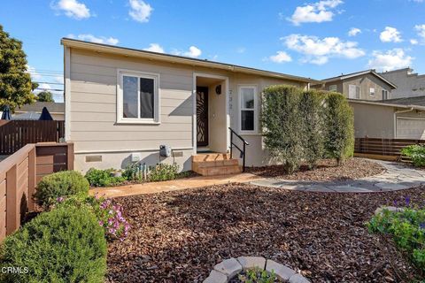 Tiny photo for 732 Lemon Grove Avenue, Ventura, CA 93003 (MLS # V1-34780)