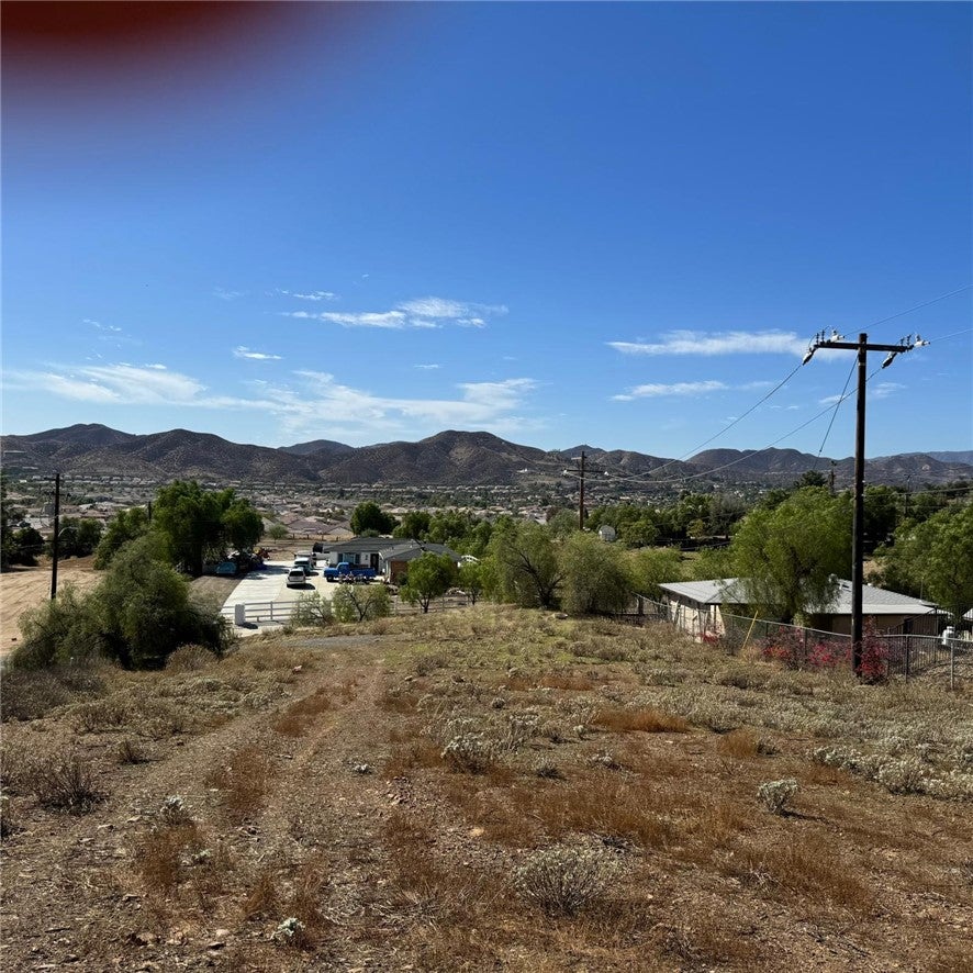 24460 Conejo Drive