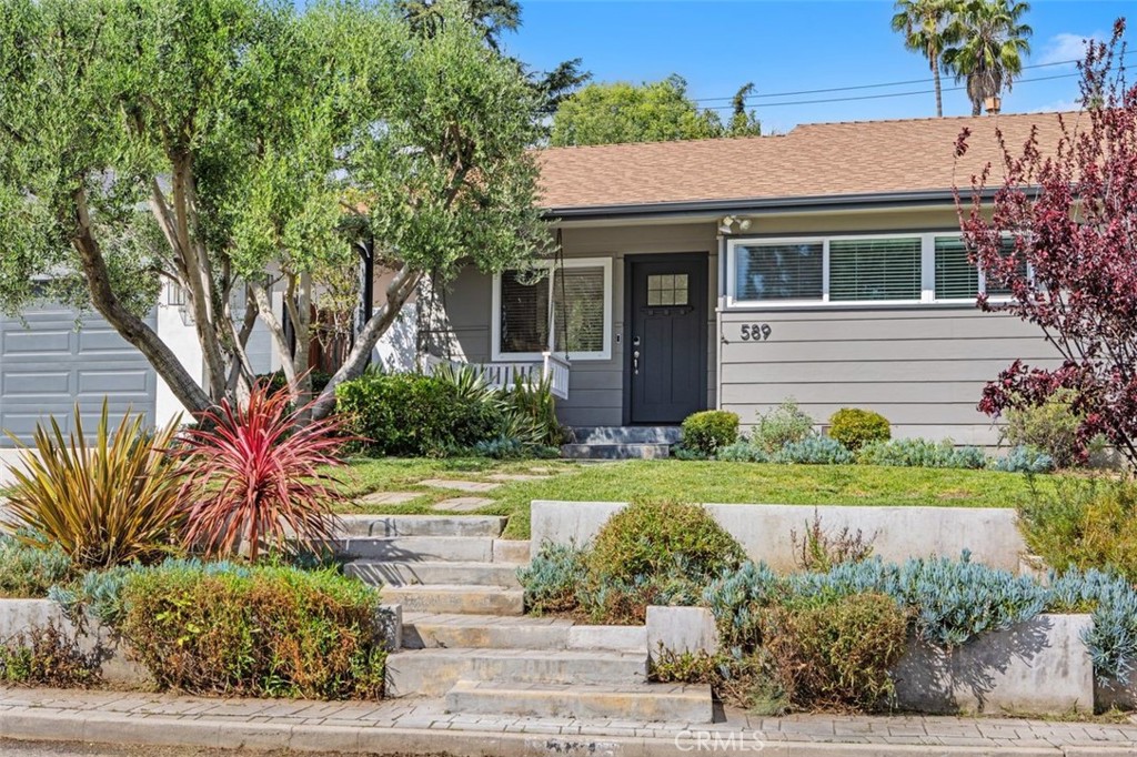 589 Buena Loma Street