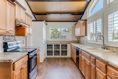 Tiny photo for 2 Dove Court, Paso Robles, CA 93446 (MLS # NS26136029)