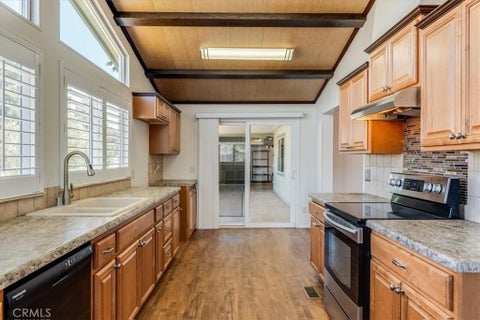 Tiny photo for 2 Dove Court, Paso Robles, CA 93446 (MLS # NS26136029)