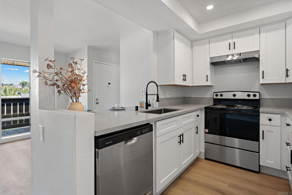 147 W Glaucus Street D