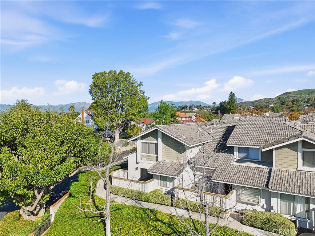 1109 Golden Springs G