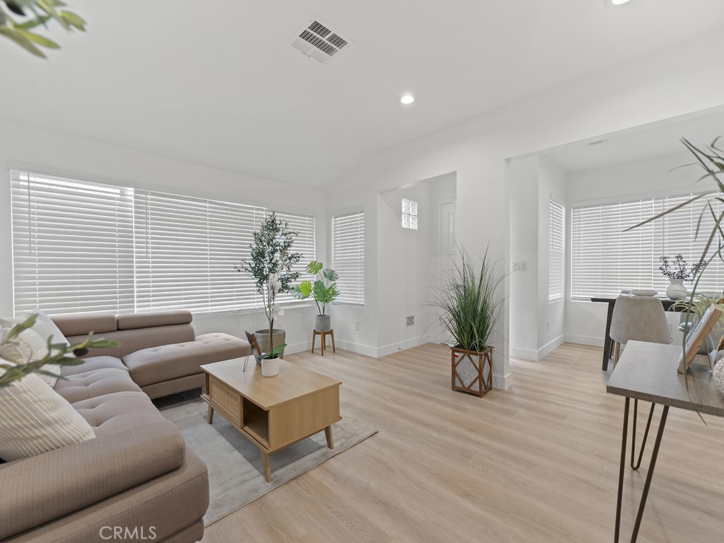 11081 Iris Drive