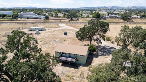 Tiny photo for 335 Phillips RD, Templeton, CA 93465 (MLS # NS26114236)
