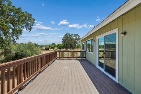 Photo of 335 Phillips RD, Templeton, CA 93465 (MLS # NS26114236)