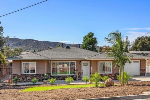 Photo of 13253 Idyl Drive DR, Lakeside, CA 92040 (MLS # 260022134SD)