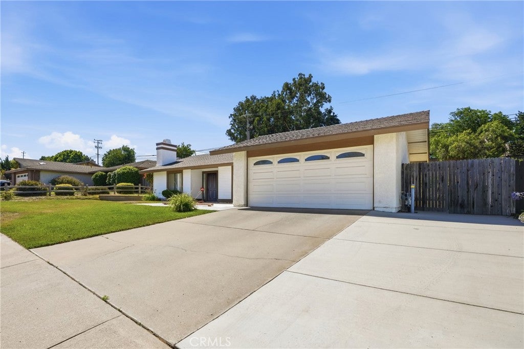 1524 Tiffany Park