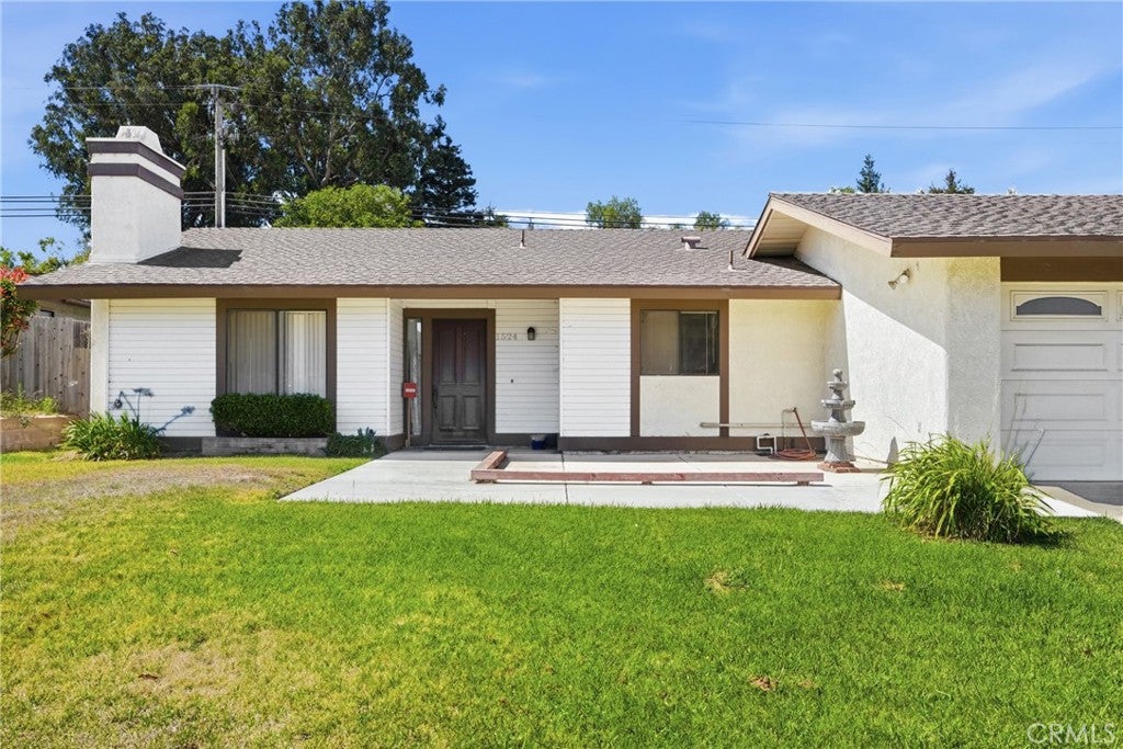 1524 Tiffany Park
