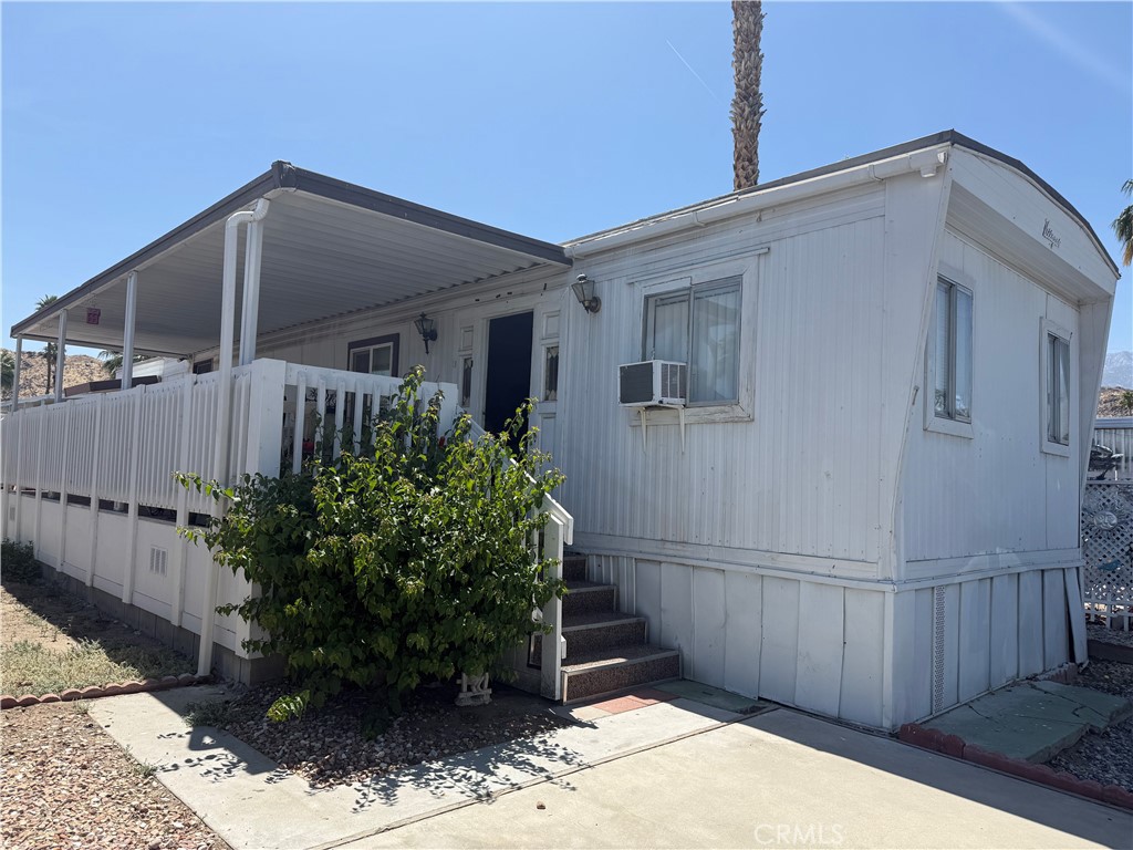Welcome to Tramview mobile park 55+ community in Cathedral City. The mobile home features one bedroom, one bath, community amenities included, clubhouse, swimming pool, recreational facilities and more!! Please bring your buyers !!!