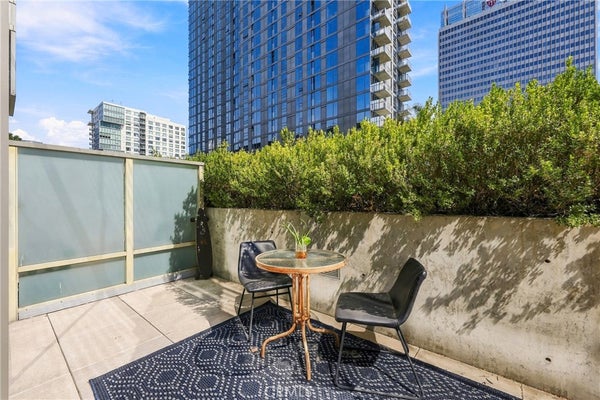 1155 S GRAND AVE APT 609, LOS ANGELES, CA 90015 - Image 2fbcb2e758dfd65dcd5af04e2e7ac315/1519247971