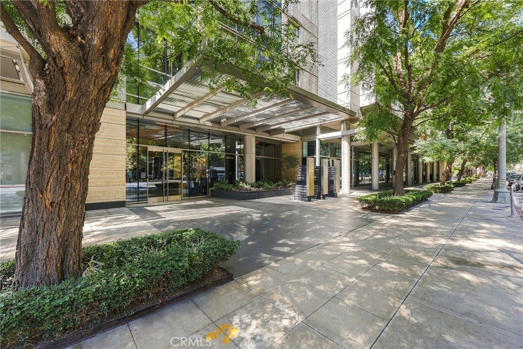 1155 S Grand Avenue 609