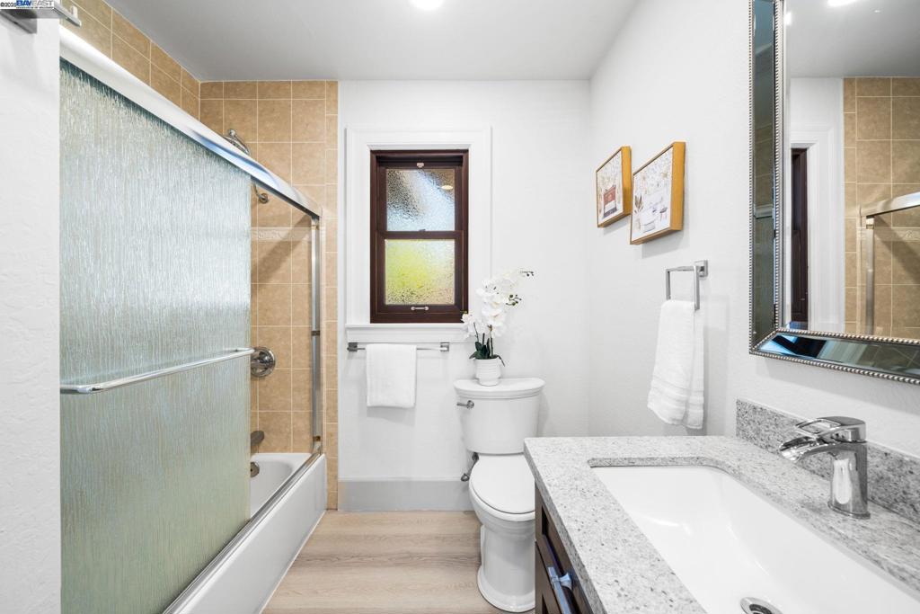 MISSION VALLEY - Residential