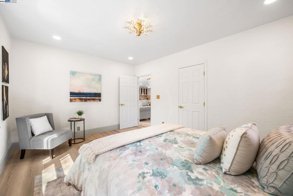 MISSION VALLEY - Residential