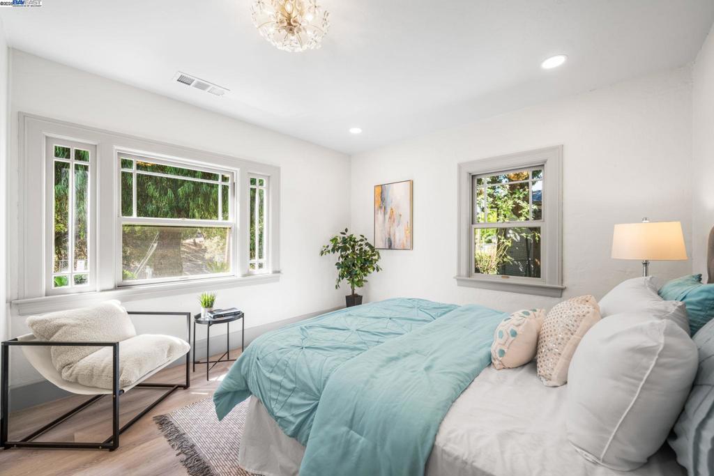 MISSION VALLEY - Residential