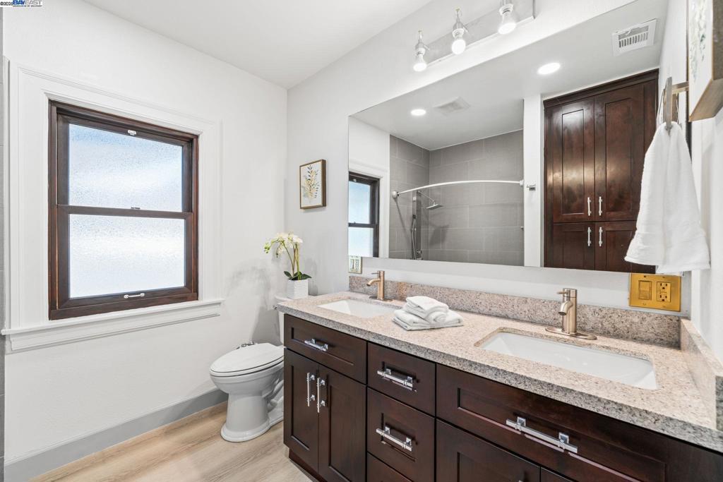 MISSION VALLEY - Residential